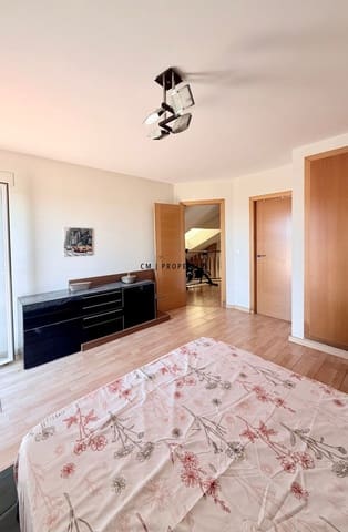 3 soveværelse Villa til salg i Torrent med swimmingpool garage - € 420.000 (Ref: 9889368)
