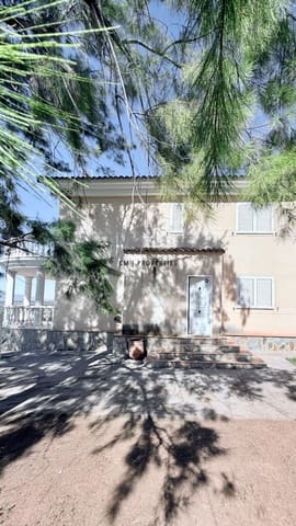3 soveværelse Villa til salg i Torrent med swimmingpool garage - € 420.000 (Ref: 9889368)