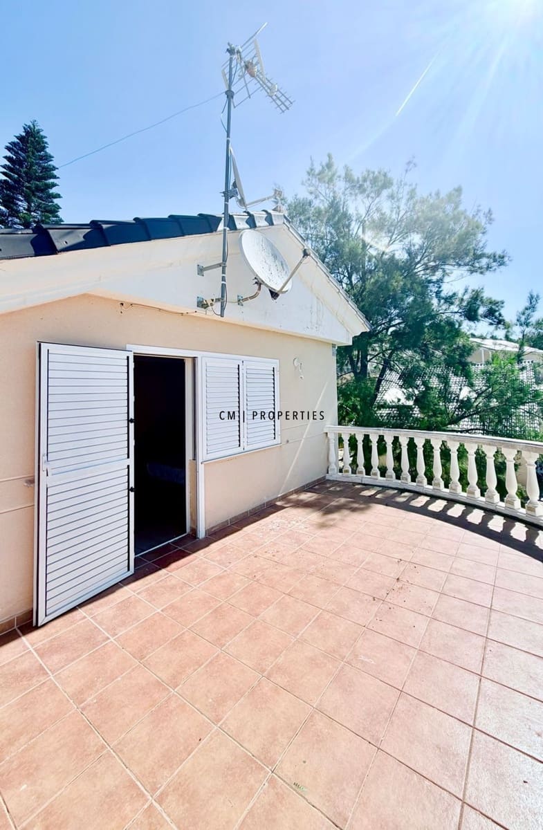 3 sovrum Villa till salu i Torrent med pool garage - 420 000 € (Ref: 9889368)
