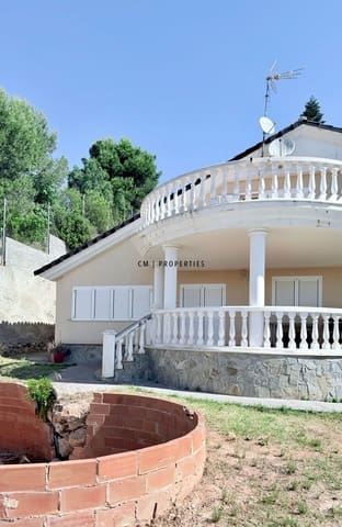 3 soveværelse Villa til salg i Torrent med swimmingpool garage - € 420.000 (Ref: 9889368)