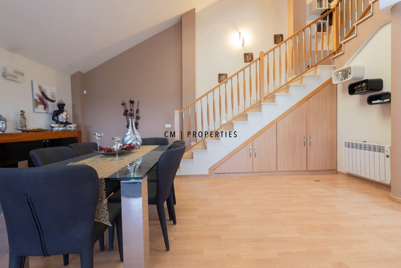 3 bedroom Villa for sale in Torrent with garage - € 420,000 (Ref: 9889368)