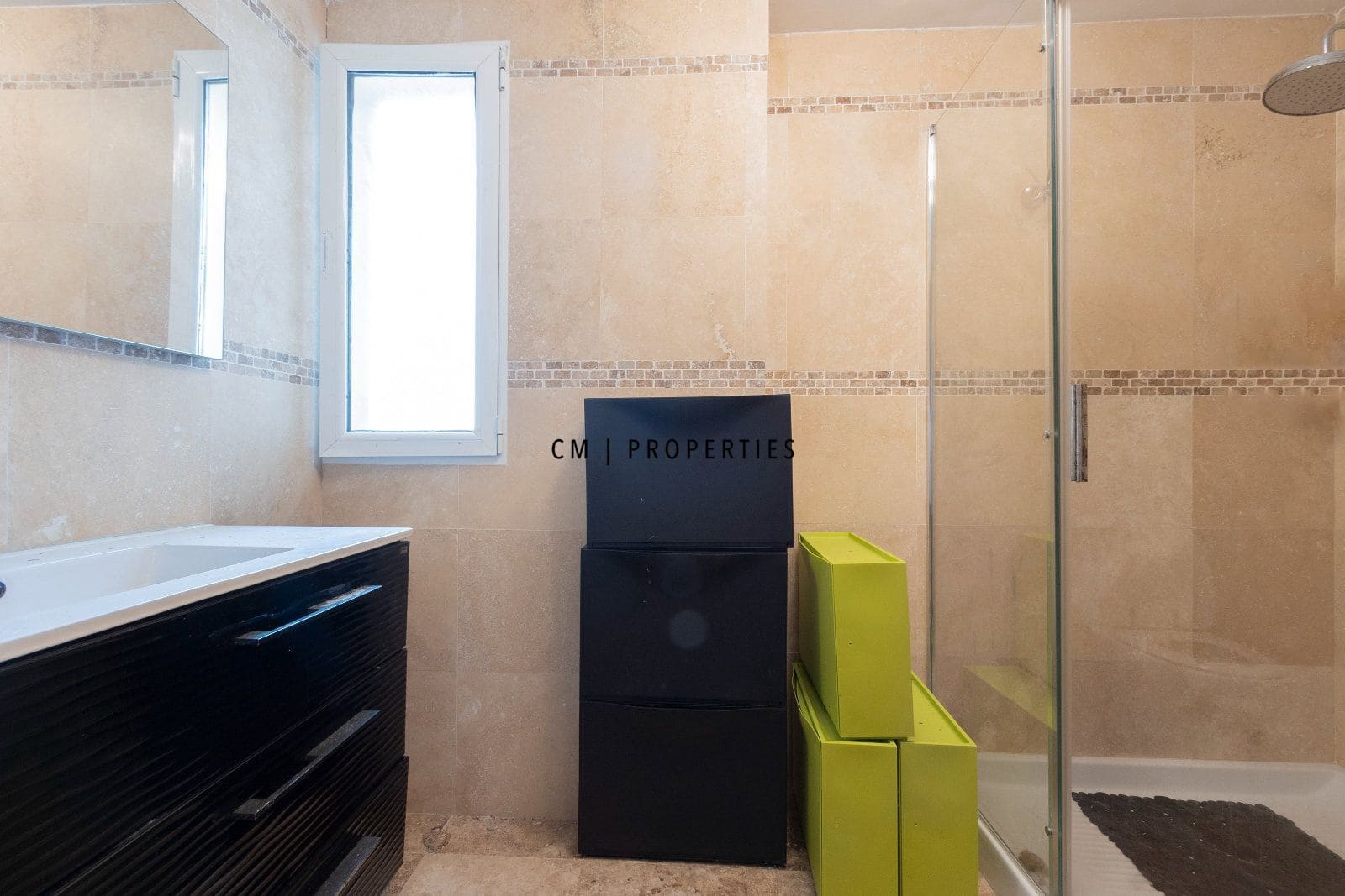 3 bedroom Villa for sale in Torrent with garage - € 420,000 (Ref: 9889368)