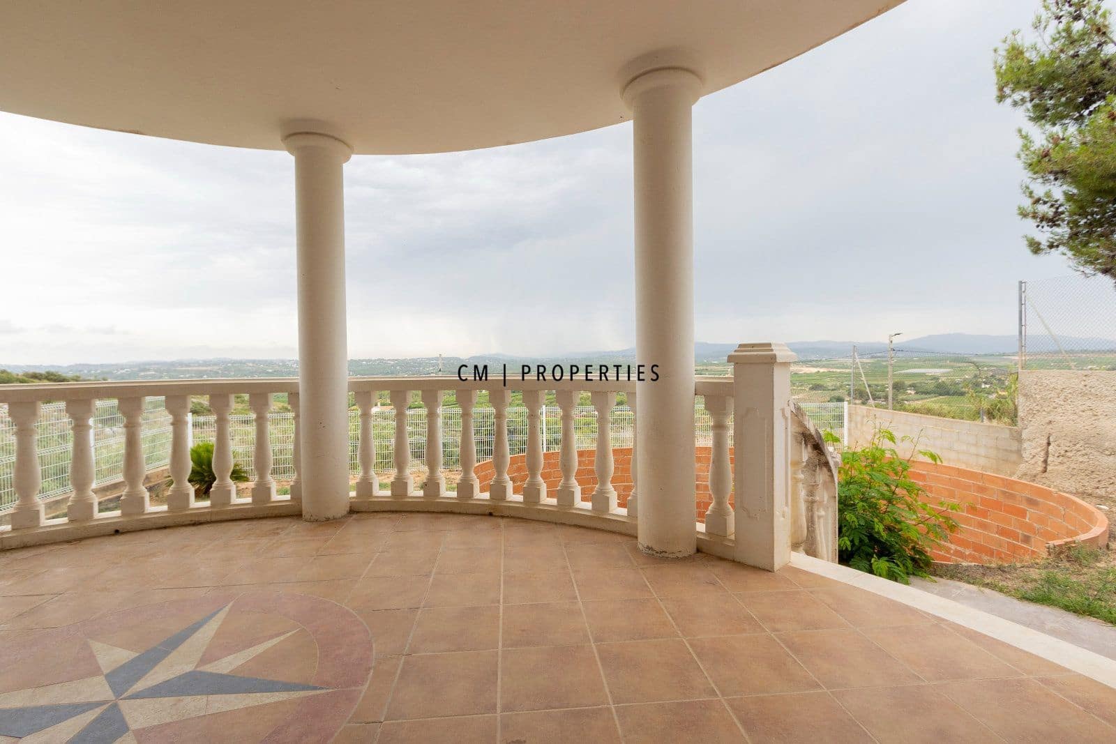 3 bedroom Villa for sale in Torrent with garage - € 420,000 (Ref: 9889368)