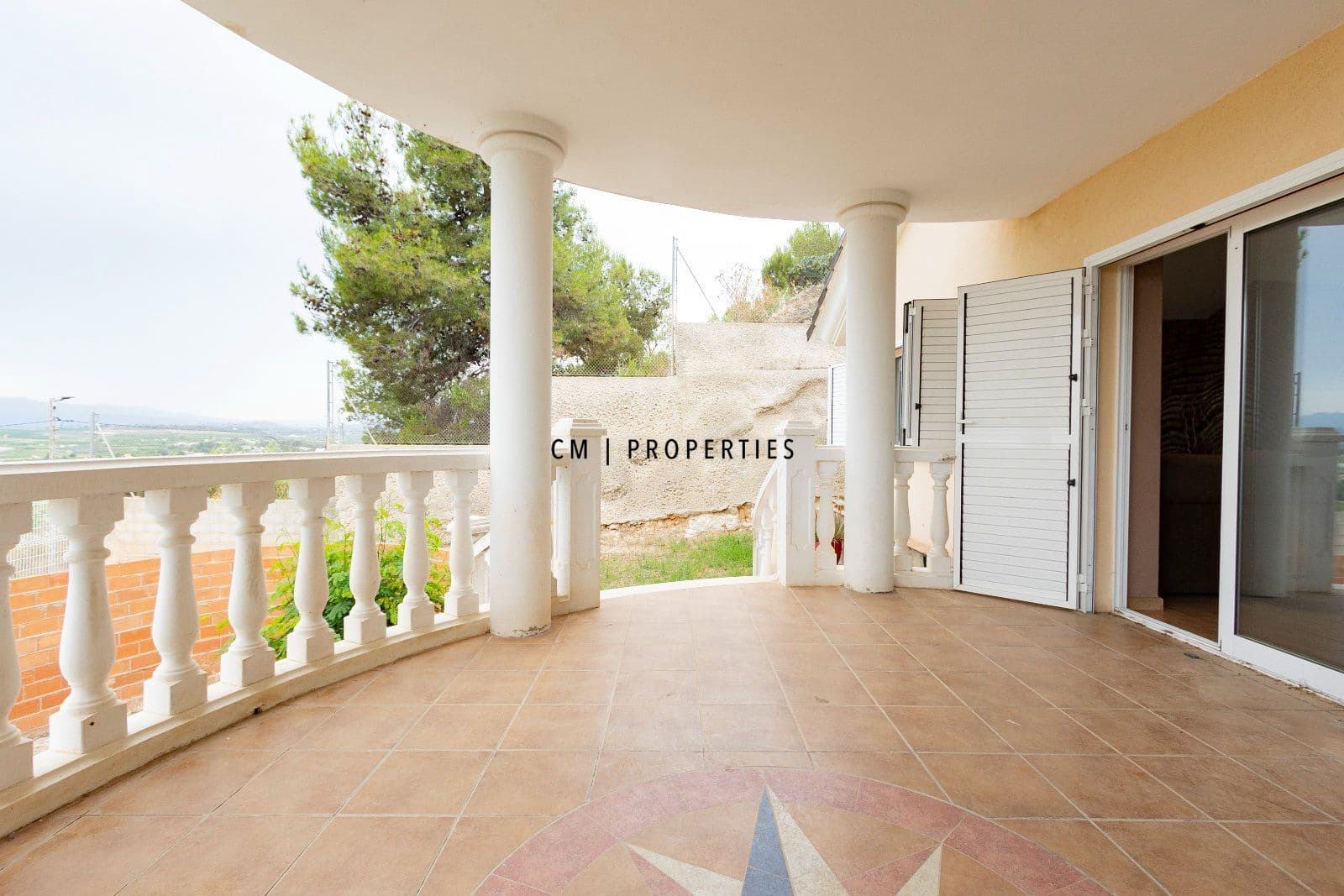3 bedroom Villa for sale in Torrent with garage - € 420,000 (Ref: 9889368)