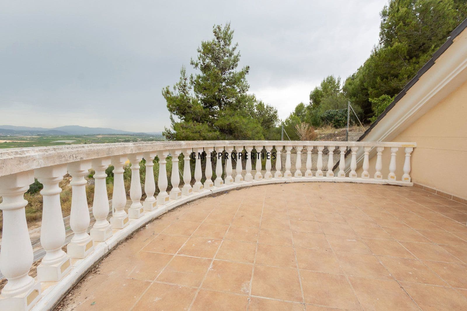 3 bedroom Villa for sale in Torrent with garage - € 420,000 (Ref: 9889368)