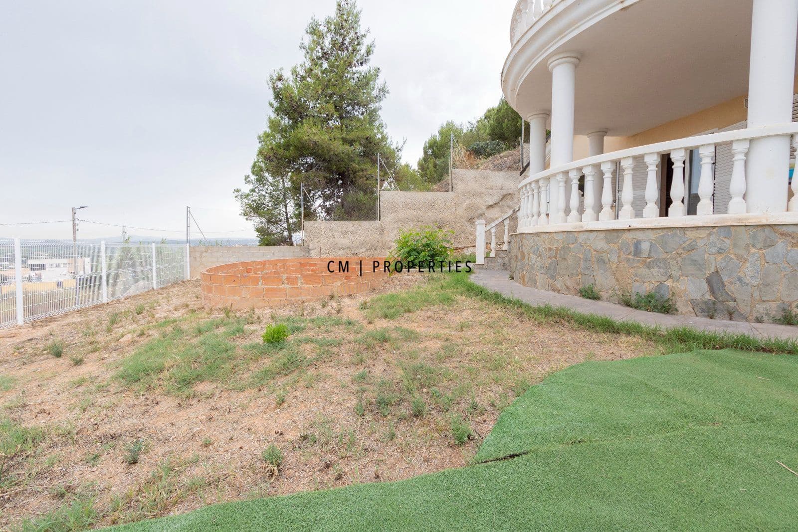 3 bedroom Villa for sale in Torrent with garage - € 420,000 (Ref: 9889368)
