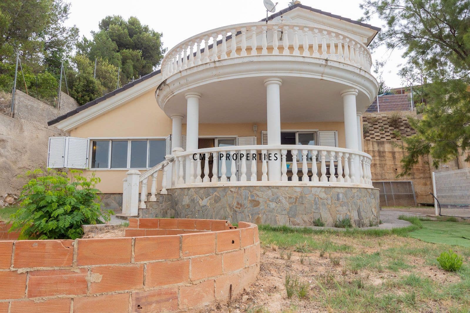 3 bedroom Villa for sale in Torrent with garage - € 420,000 (Ref: 9889368)