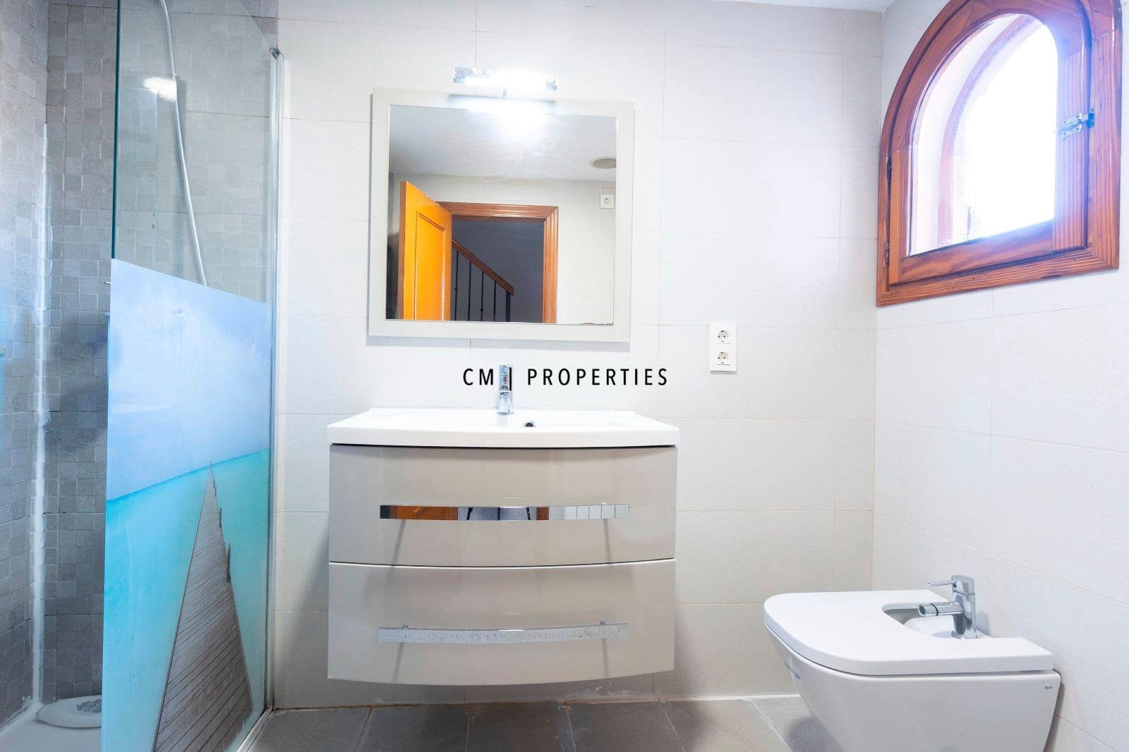 5 bedroom Townhouse for rent in La Canada with pool garage - € 2,700 (Ref: 9889437)