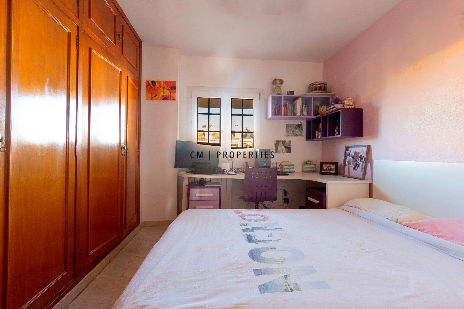 5 bedroom Townhouse for rent in La Canada with pool garage - € 2,700 (Ref: 9889437)