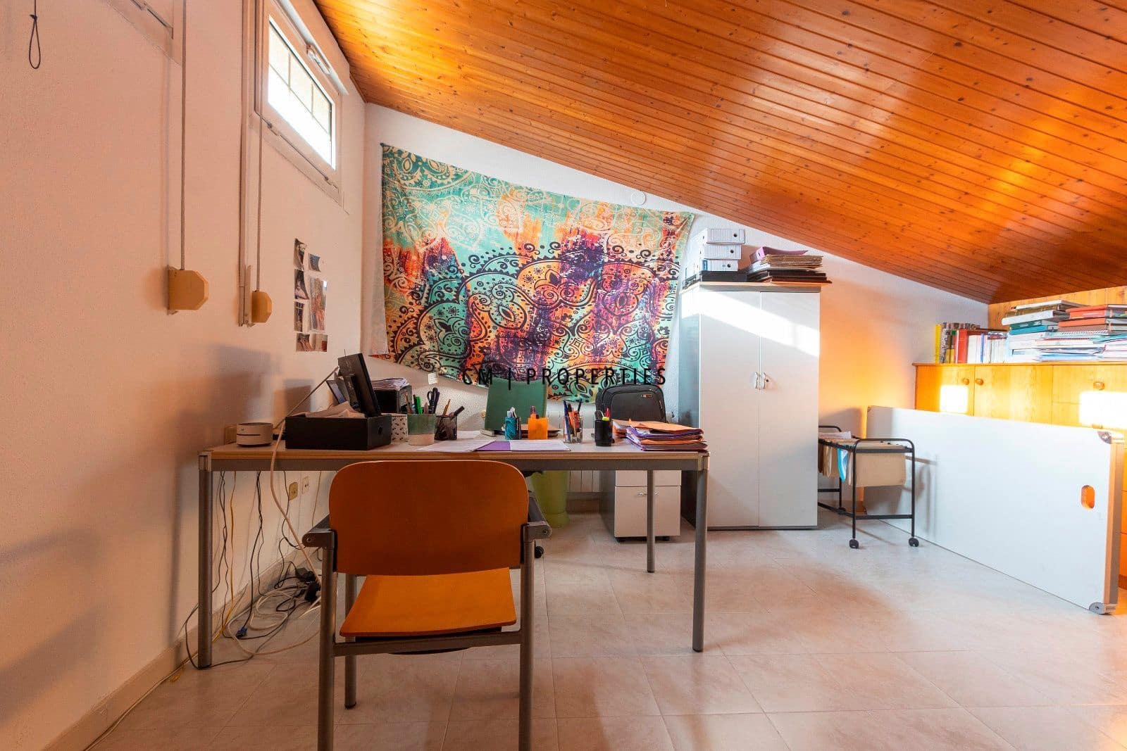 5 bedroom Townhouse for rent in La Canada with pool garage - € 2,700 (Ref: 9889437)