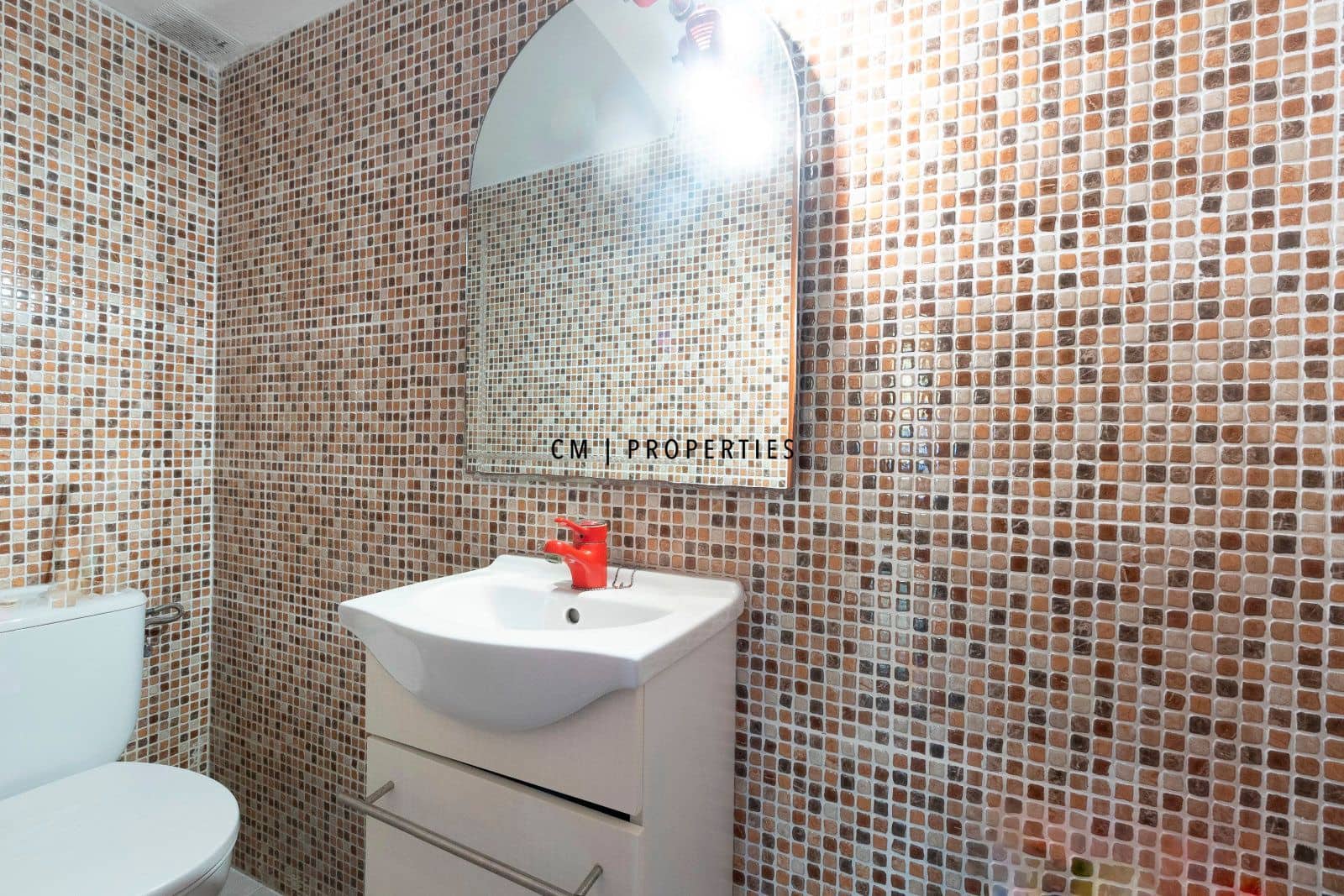 5 bedroom Townhouse for rent in La Canada with pool garage - € 2,700 (Ref: 9889437)