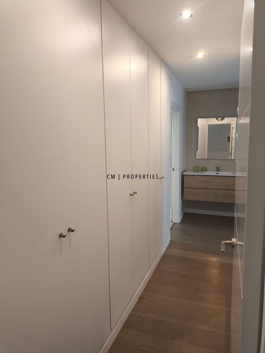 3 bedroom Flat for rent in Valencia city - € 2,500 (Ref: 9891049)
