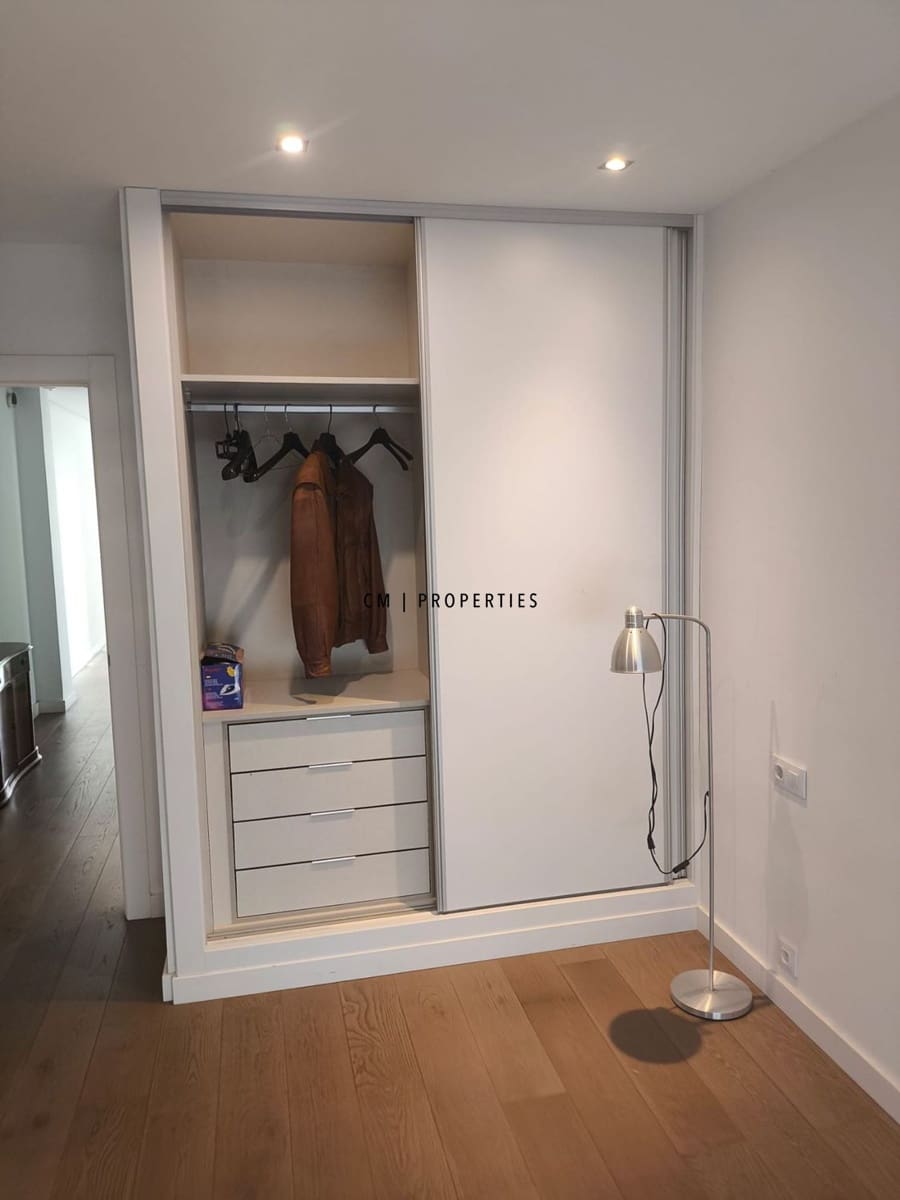 3 bedroom Flat for rent in Valencia city - € 2,500 (Ref: 9891049)