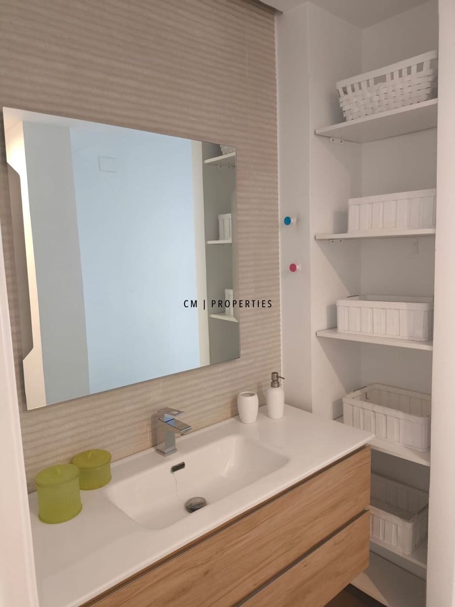 3 bedroom Flat for rent in Valencia city - € 2,500 (Ref: 9891049)