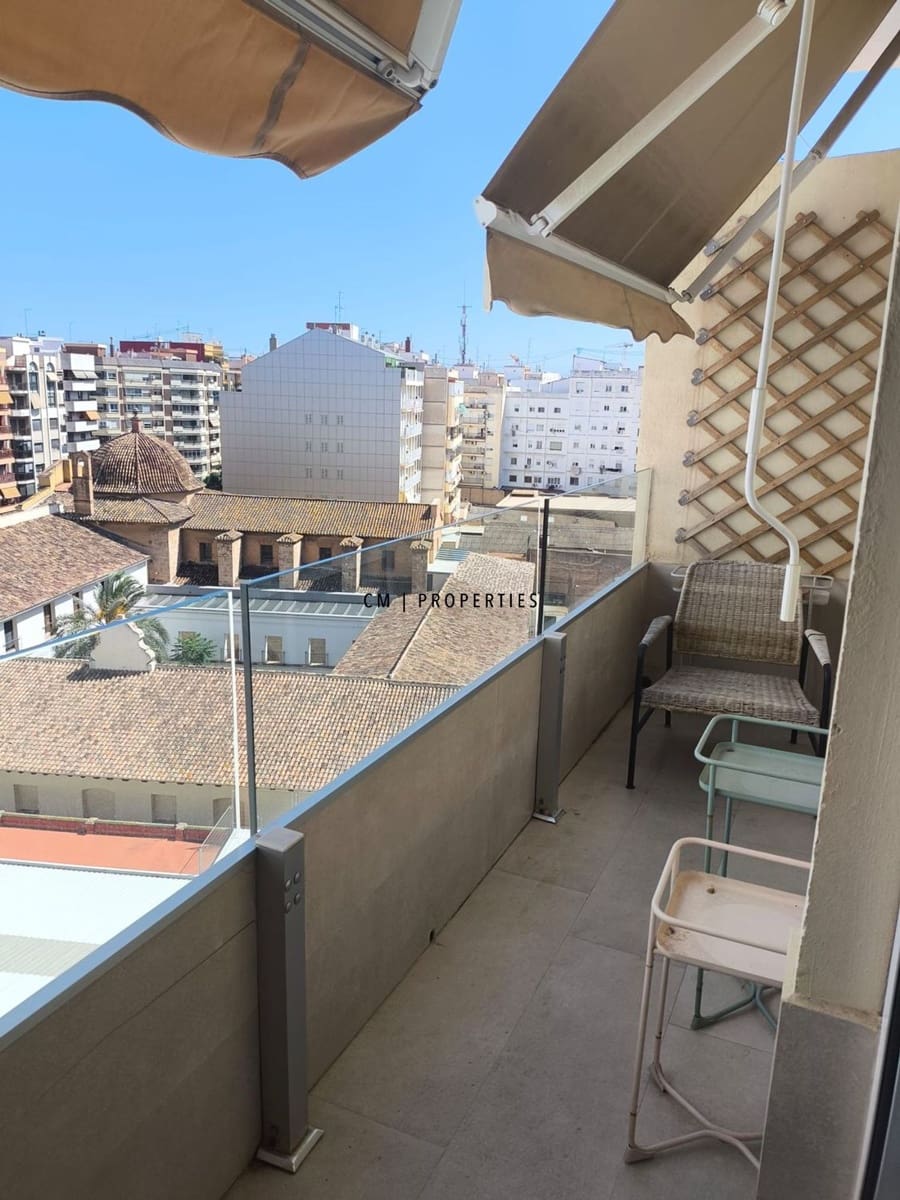 3 bedroom Flat for rent in Valencia city - € 2,500 (Ref: 9891049)