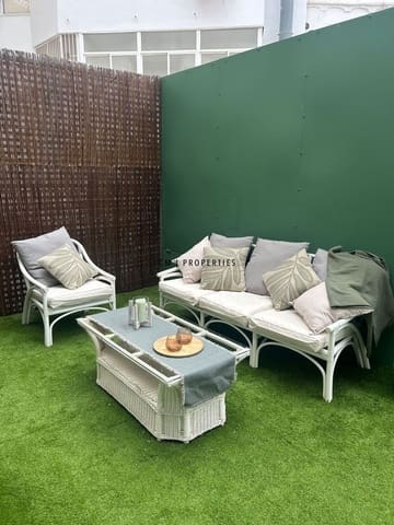 3 quarto Apartamento para arrendar em L'Eixample, Valência cidade - 2 500 € (Ref: 9891476)