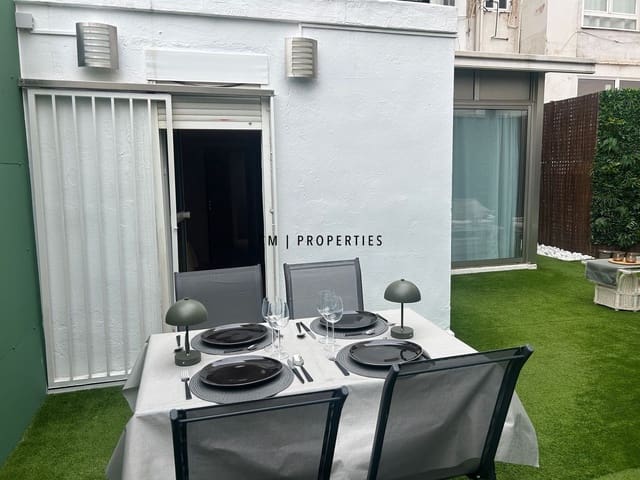 3 quarto Apartamento para arrendar em L'Eixample, Valência cidade - 2 500 € (Ref: 9891476)