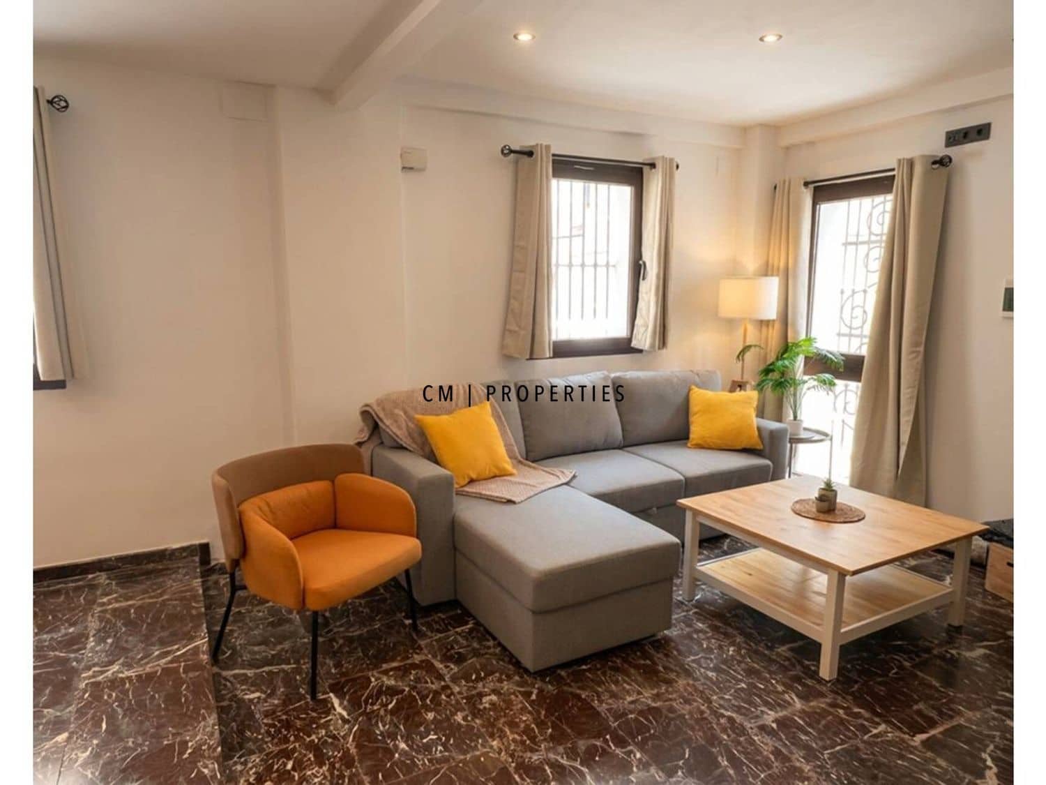 2 soveværelse Villa til leje i Valencia by - € 2.000 (Ref: 9893144)