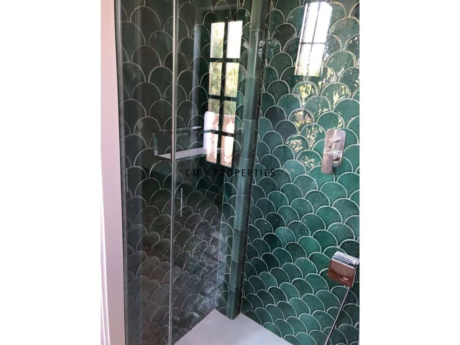 4 soveværelse Villa til leje i Vilamarxant / Villamarchante med swimmingpool garage - € 2.400 (Ref: 9893217)