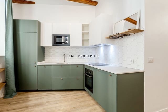 1 sovrum Lägenhet att hyra i Ciutat Vella, Valencia stad - 1 275 € (Ref: 9894736)
