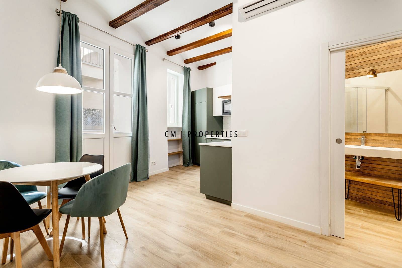 1 sovrum Lägenhet att hyra i Valencia stad - 1 275 € (Ref: 9894736)