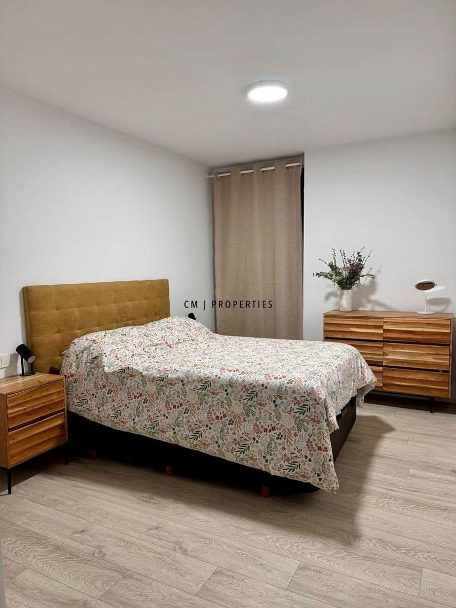 3 bedroom Flat for rent in Valencia city with pool garage - € 2,500 (Ref: 9895147)
