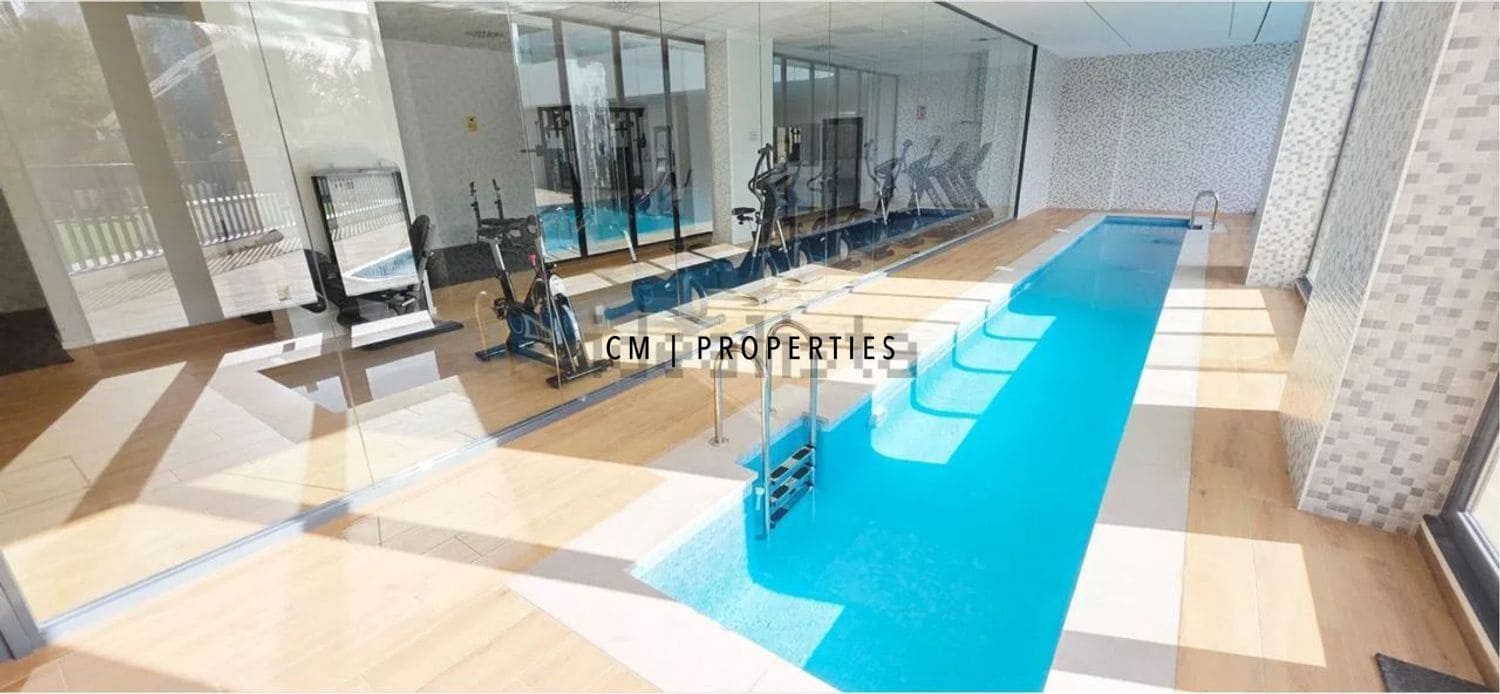 3 bedroom Flat for rent in Valencia city with pool garage - € 2,500 (Ref: 9895147)