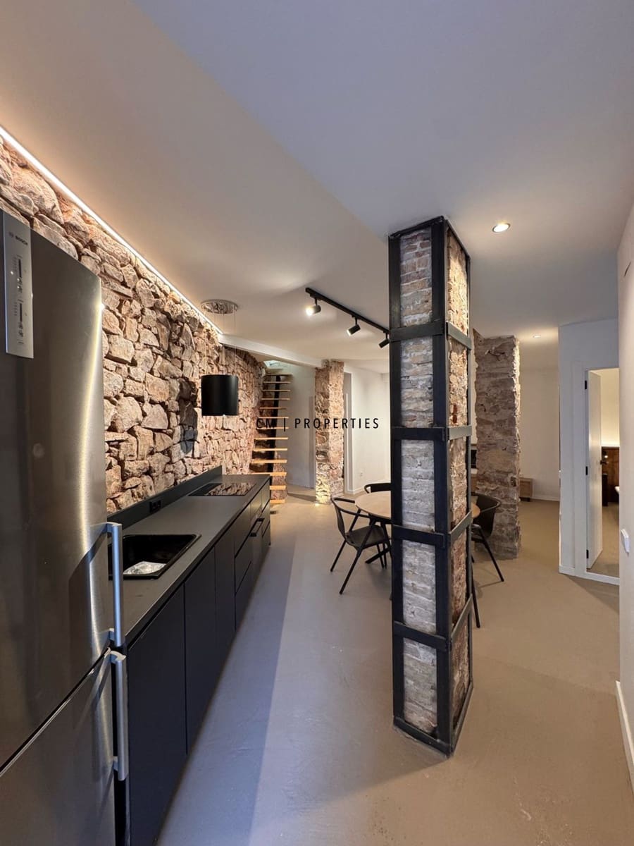 2 slaapkamer Flat te huur in Serra - € 950 (Ref: 9895148)