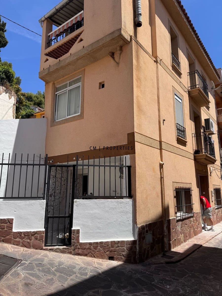 2 slaapkamer Flat te huur in Serra - € 950 (Ref: 9895148)
