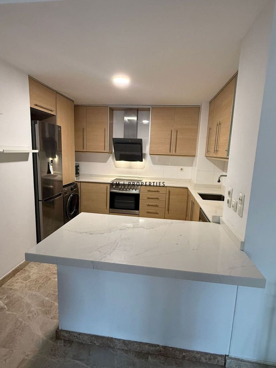 2 sypialnia Mieszkanie do wynajęcia w Paterna z basenem garażem - 1 500 € (Ref: 9895149)
