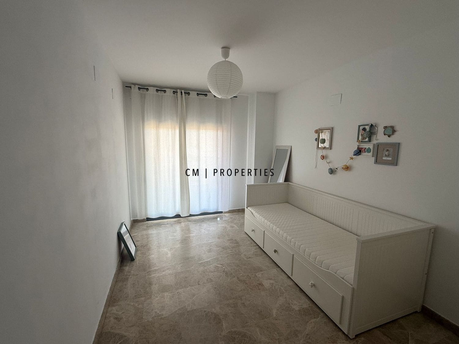 2 sypialnia Mieszkanie do wynajęcia w Paterna z basenem garażem - 1 500 € (Ref: 9895149)