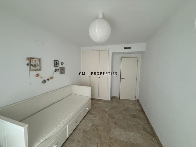 2 bedroom Flat for rent in Paterna with pool garage - € 1,500 (Ref: 9895149)