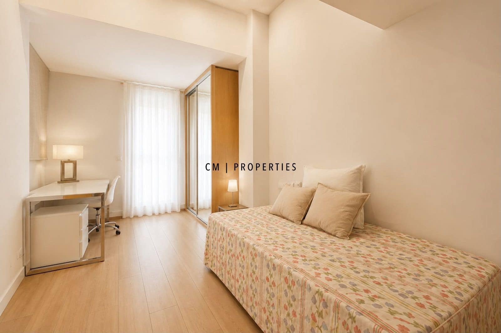 3 soveværelse Lejlighed til leje i Valencia by - € 2.500 (Ref: 9898401)