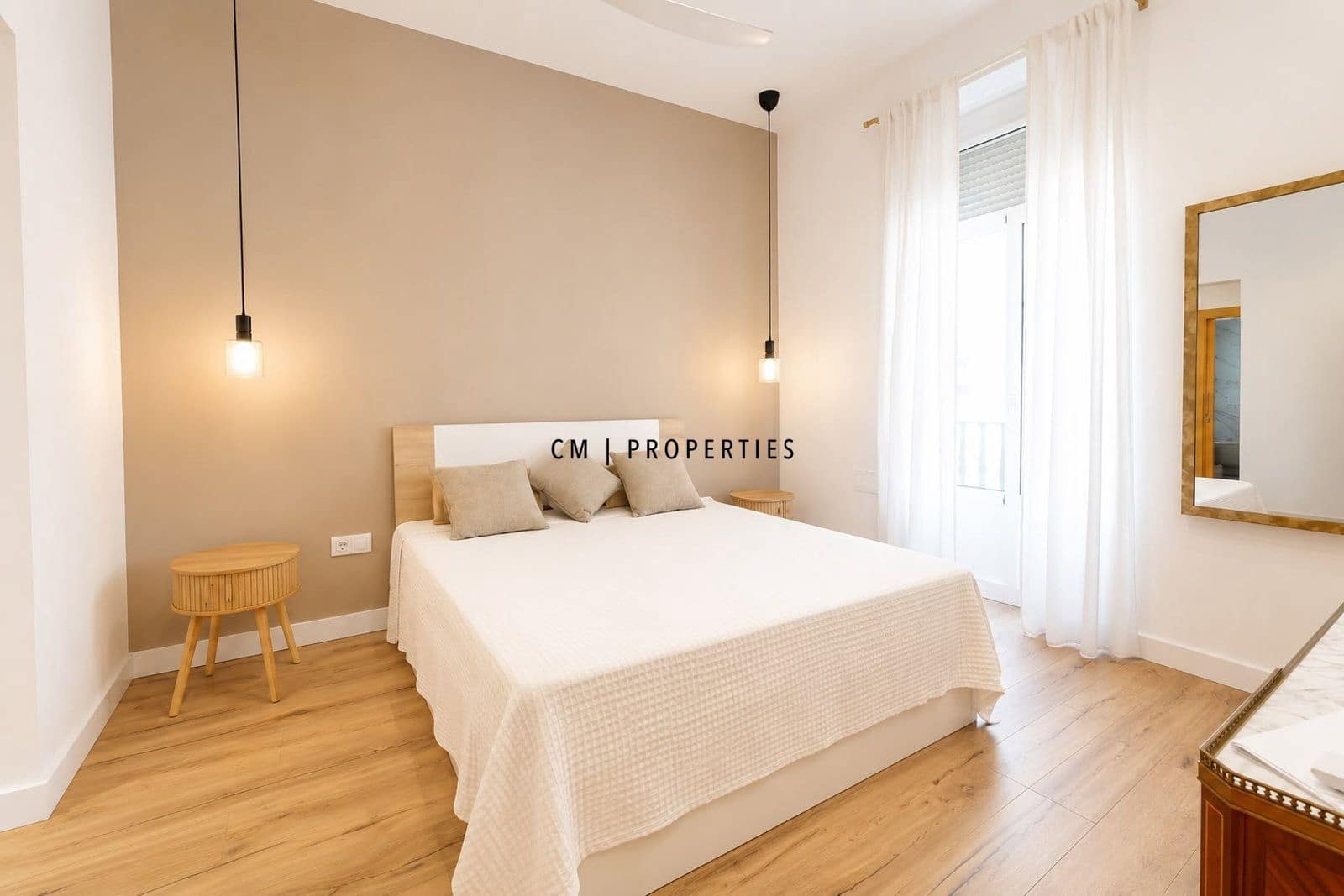 3 soveværelse Lejlighed til leje i Valencia by - € 2.500 (Ref: 9898401)