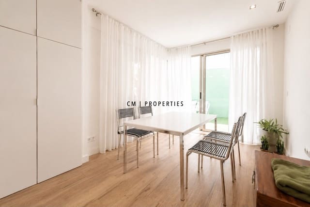 3 soveværelse Lejlighed til leje i L'Eixample, Valencia by - € 2.500 (Ref: 9898401)
