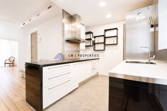 3 soveværelse Lejlighed til leje i L'Eixample, Valencia by - € 2.500 (Ref: 9898401)