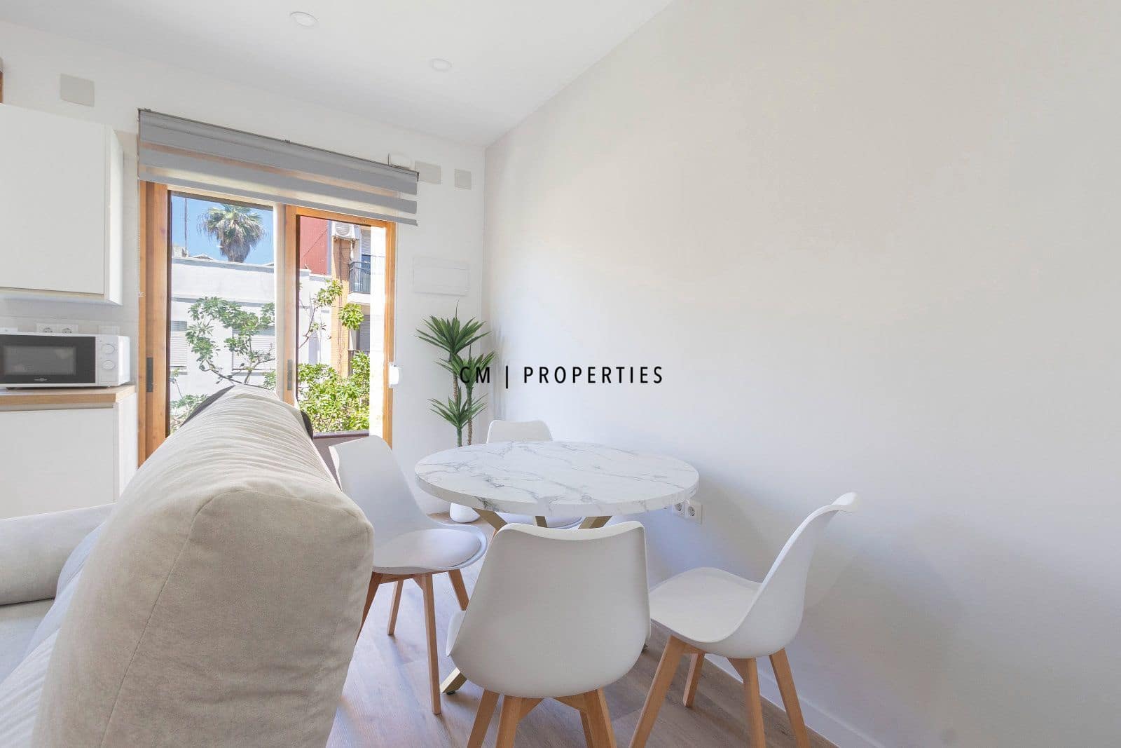 1 sovrum Lägenhet att hyra i Valencia stad - 930 € (Ref: 9902353)