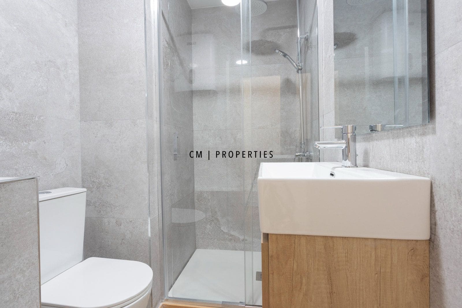 1 sovrum Lägenhet att hyra i Valencia stad - 930 € (Ref: 9902353)