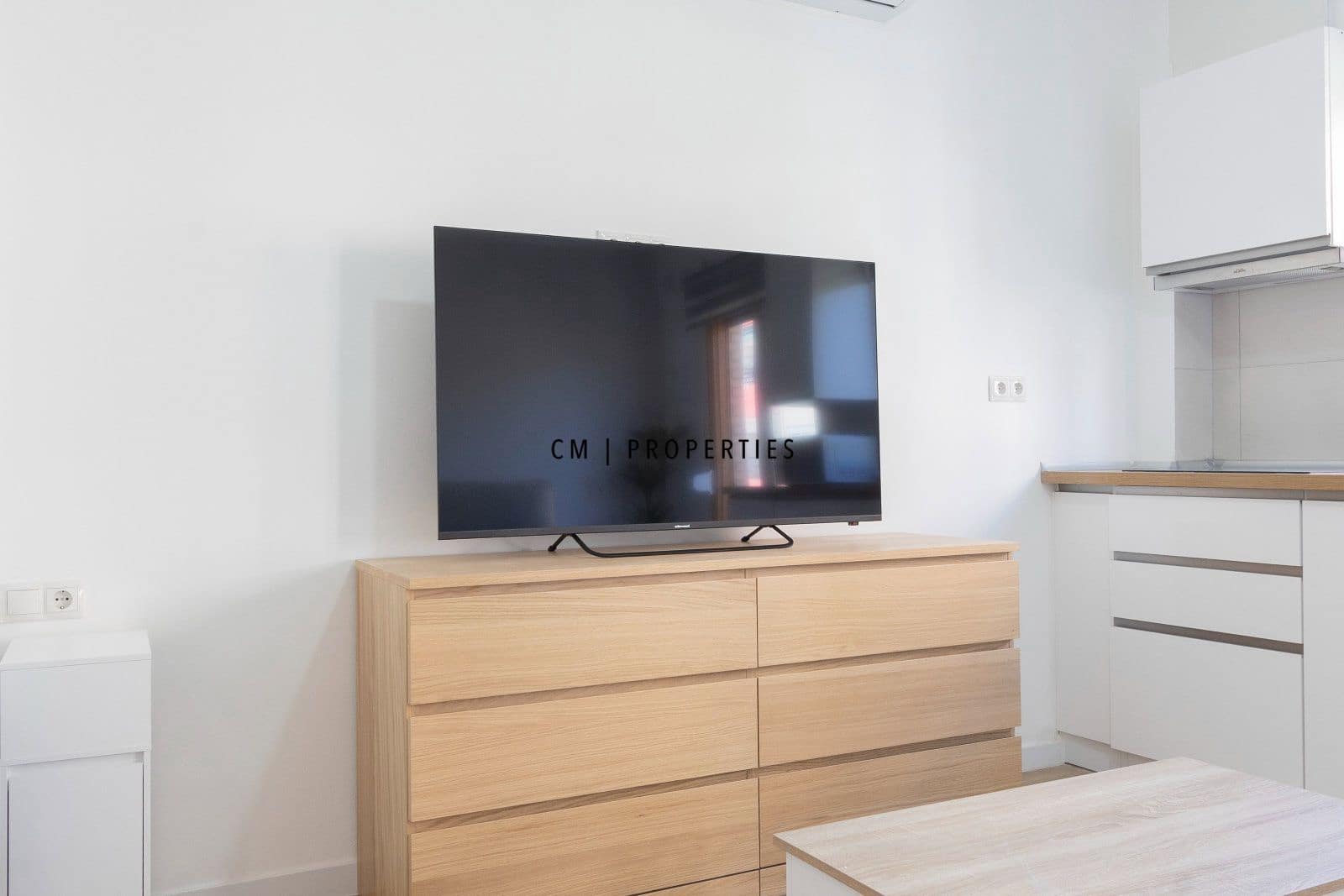 1 sovrum Lägenhet att hyra i Valencia stad - 930 € (Ref: 9902353)