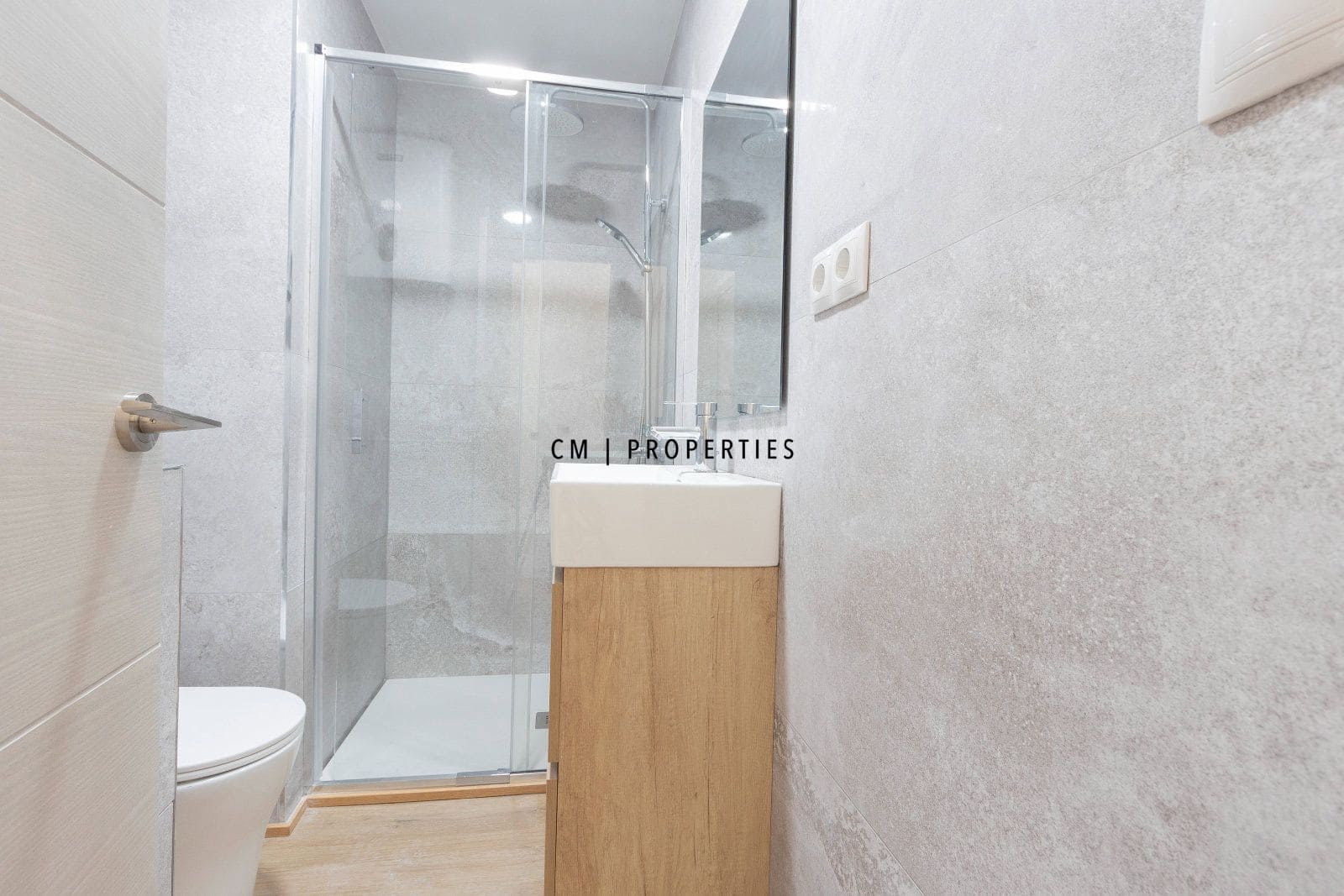 1 sovrum Lägenhet att hyra i Valencia stad - 930 € (Ref: 9902353)