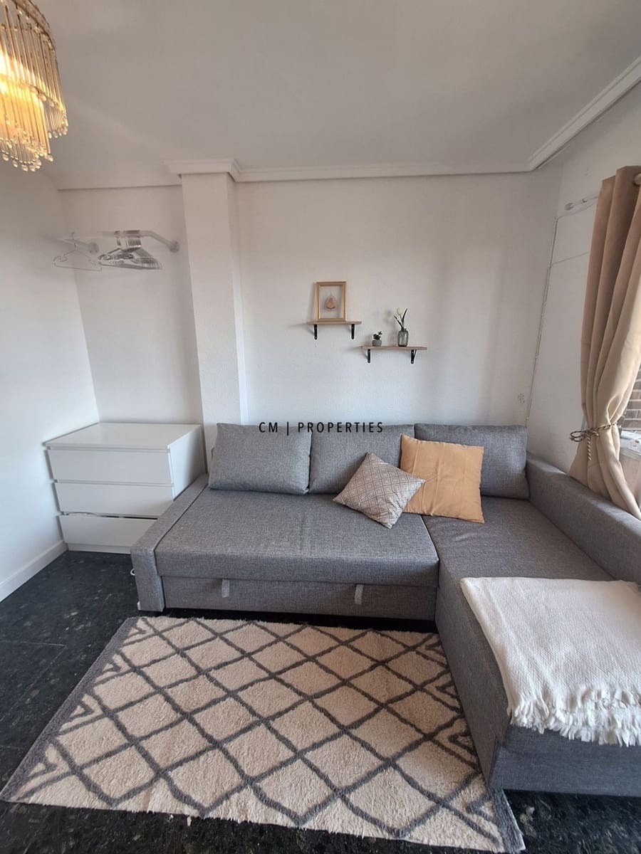 Piso de 4 habitaciones en Moncada en alquiler con piscina - 1.590 € (Ref: 9905264)