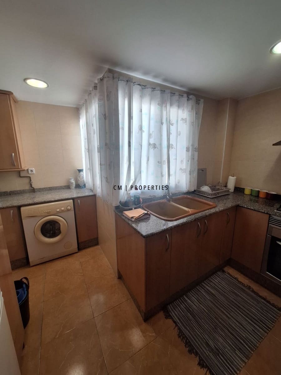 Piso de 4 habitaciones en Moncada en alquiler con piscina - 1.590 € (Ref: 9905264)