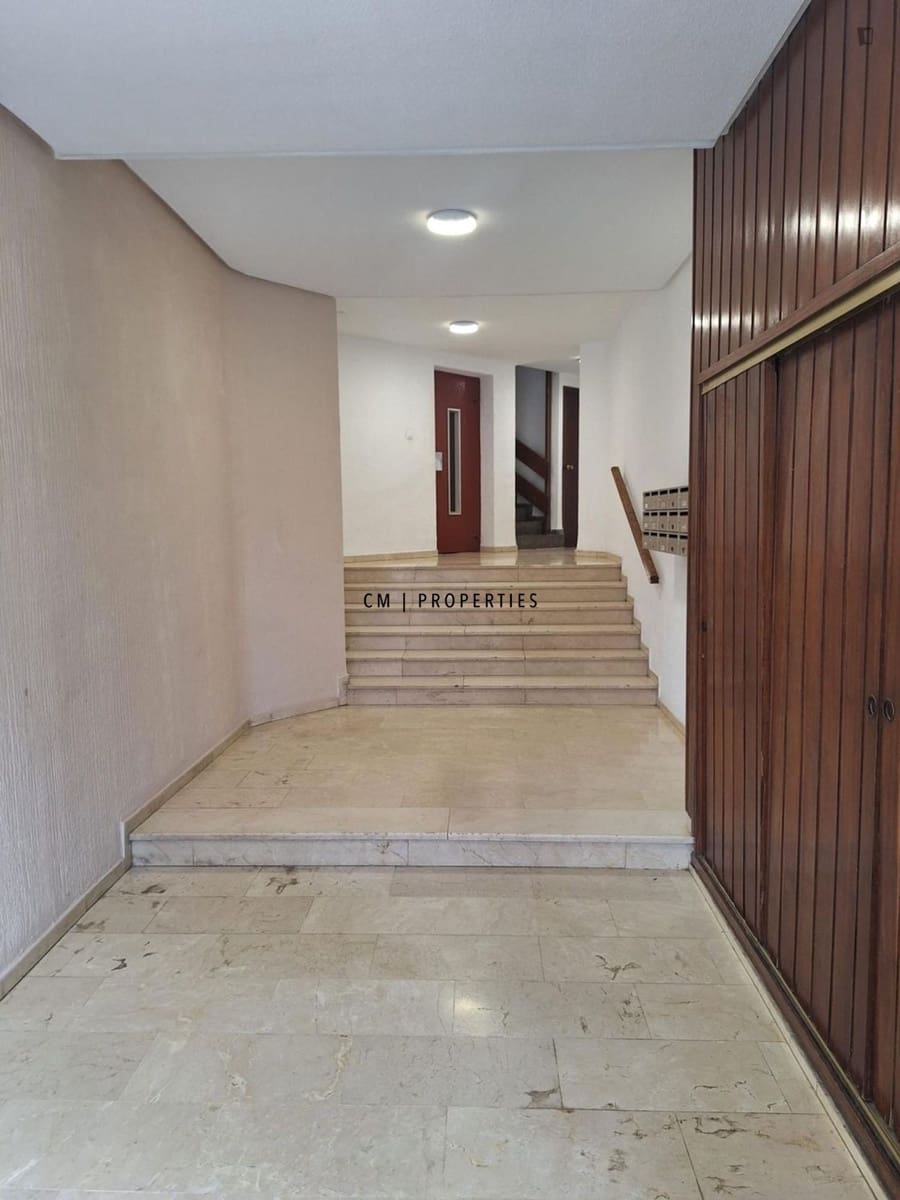 Piso de 4 habitaciones en Moncada en alquiler con piscina - 1.590 € (Ref: 9905264)