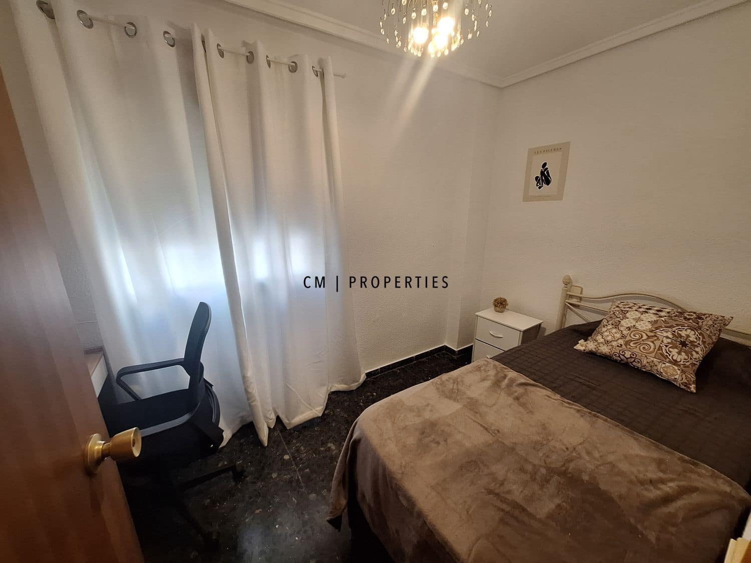 Piso de 4 habitaciones en Moncada en alquiler con piscina - 1.590 € (Ref: 9905264)
