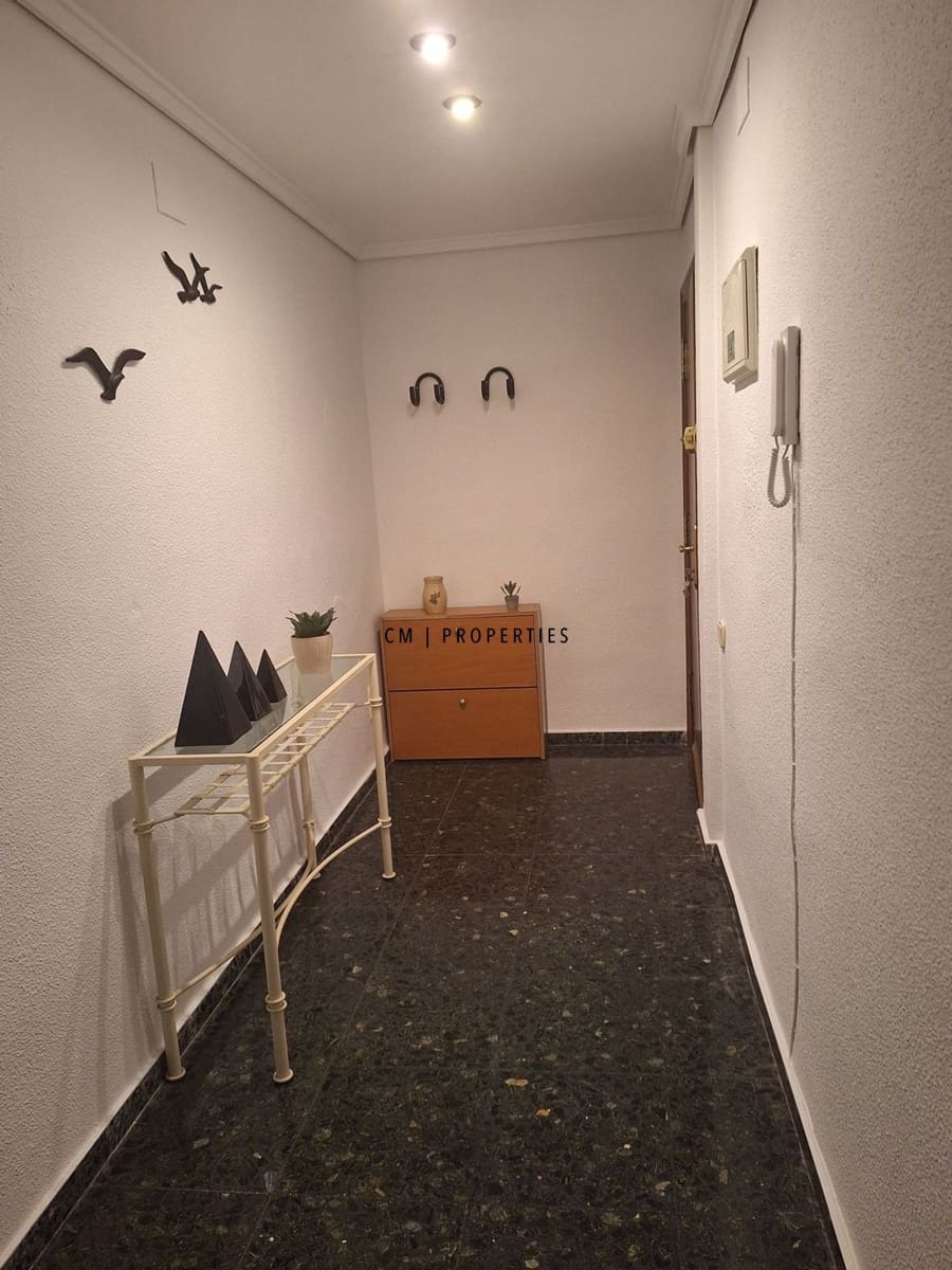 Piso de 4 habitaciones en Moncada en alquiler con piscina - 1.590 € (Ref: 9905264)