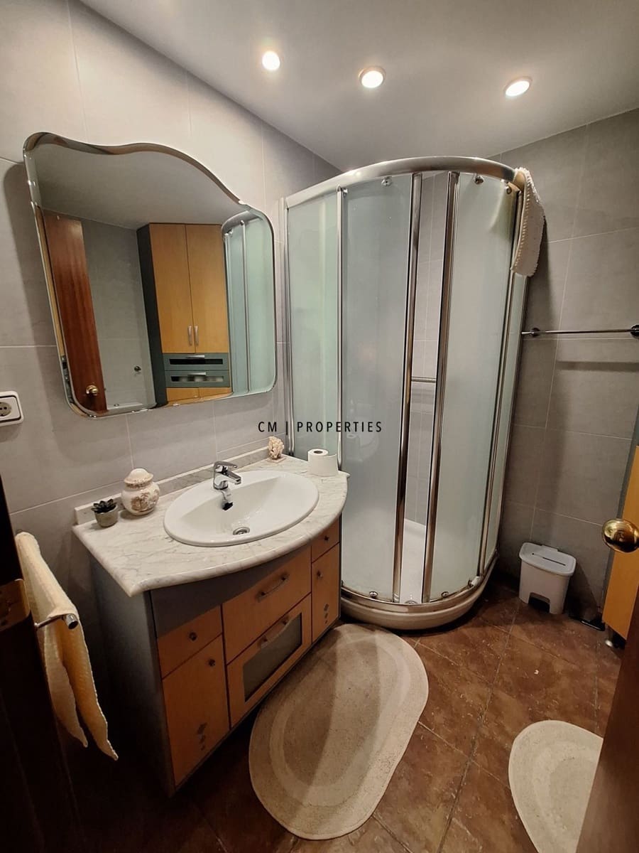 Piso de 4 habitaciones en Moncada en alquiler con piscina - 1.590 € (Ref: 9905264)