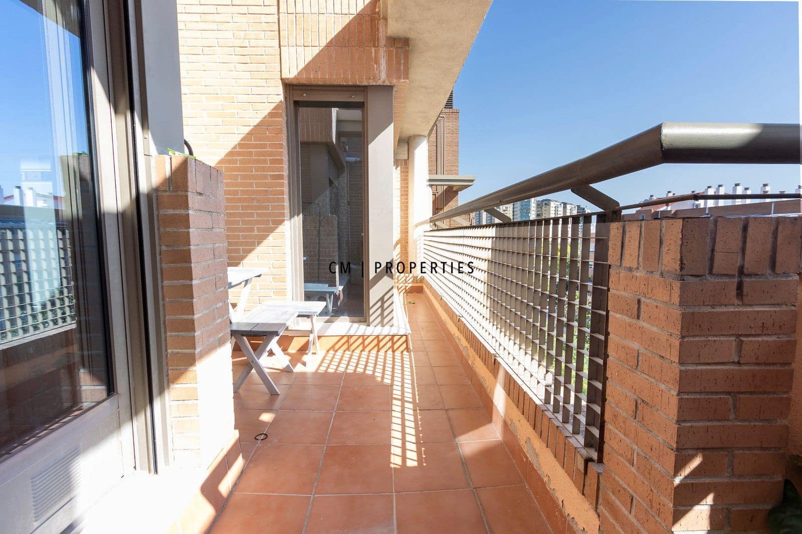 2 camera da letto Attico da affittare in Valencia citta con piscina garage - 2.000 € (Rif: 9911534)