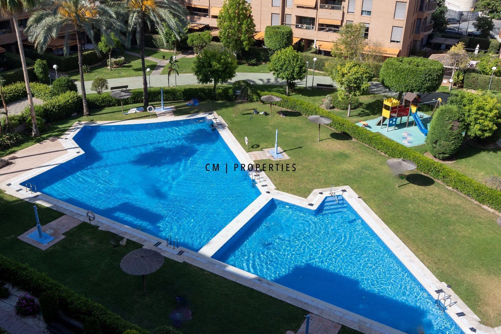 2 camera da letto Attico da affittare in Valencia citta con piscina garage - 2.000 € (Rif: 9911534)