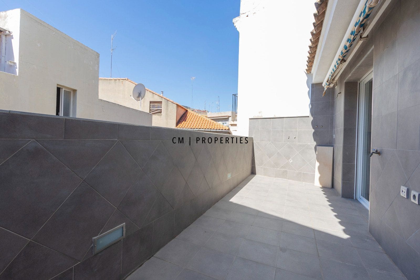 3 camera da letto Appartamento da affittare in Sagunto / Sagunt - 1.500 € (Rif: 9911950)