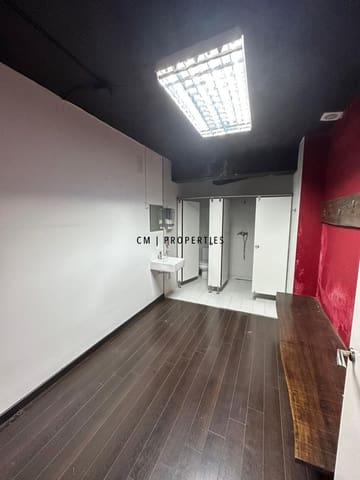 Local Commercial à vendre à El Pla del Real, Valence ville - 299 000 € (Ref: 9911951)